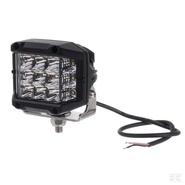 SK0018232-CZ20260306-083353-0-1772757234-pracovni-svetlo-led-10-30-v-30-w-2850-lm-ctvercove-89x97-mm Aktuální Pracovní světlo LED 10/30 V, 30 W, 2850 lm, čtvercové, 89x97 mm, Kramp